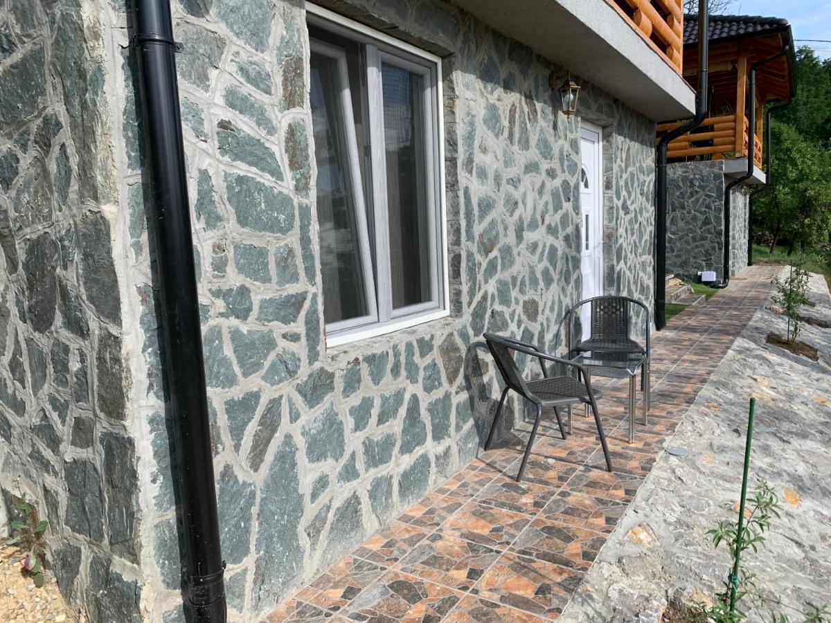 Boja Zalaska - Kameni Apartman Jagodina Exterior foto